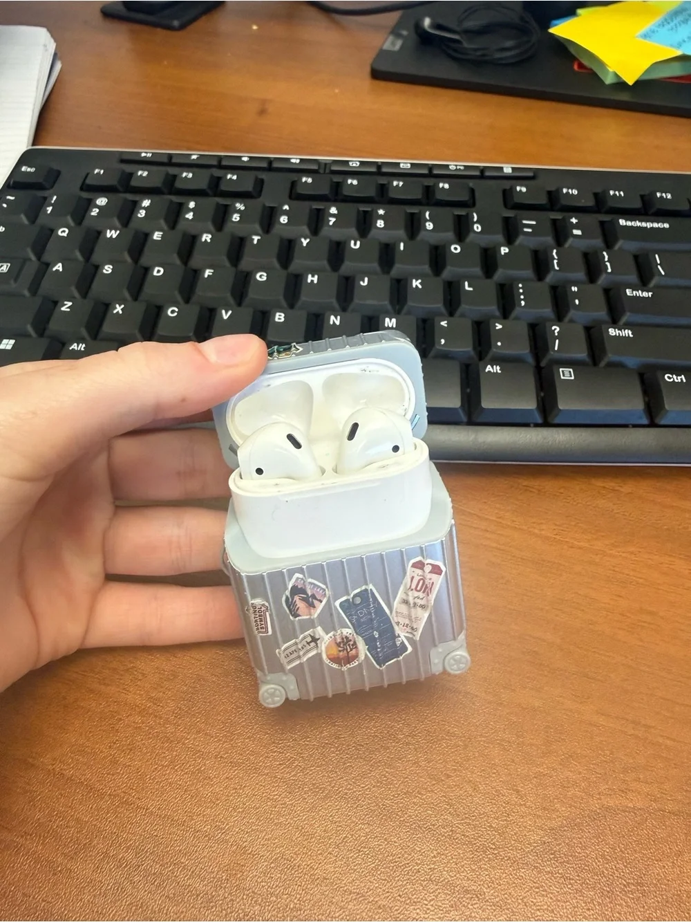 Apple AirPods - 2nd Generation